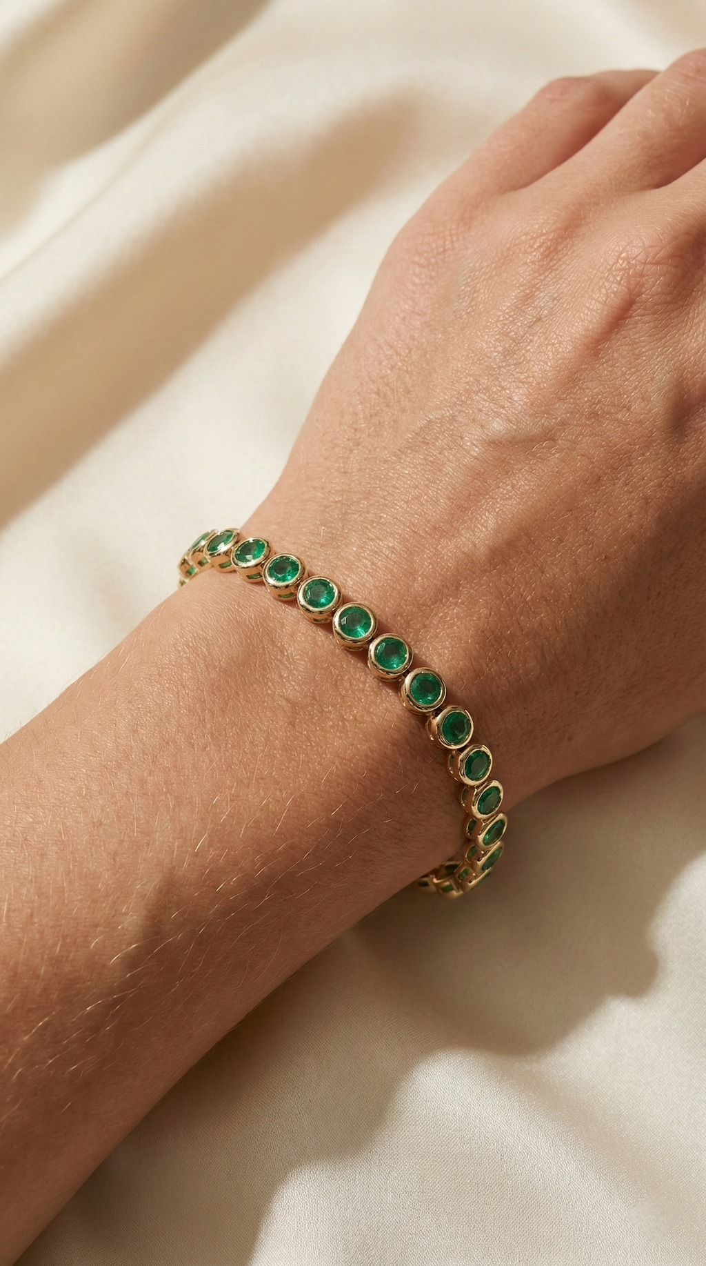 Bezel-Set Emerald Tennis Bracelet