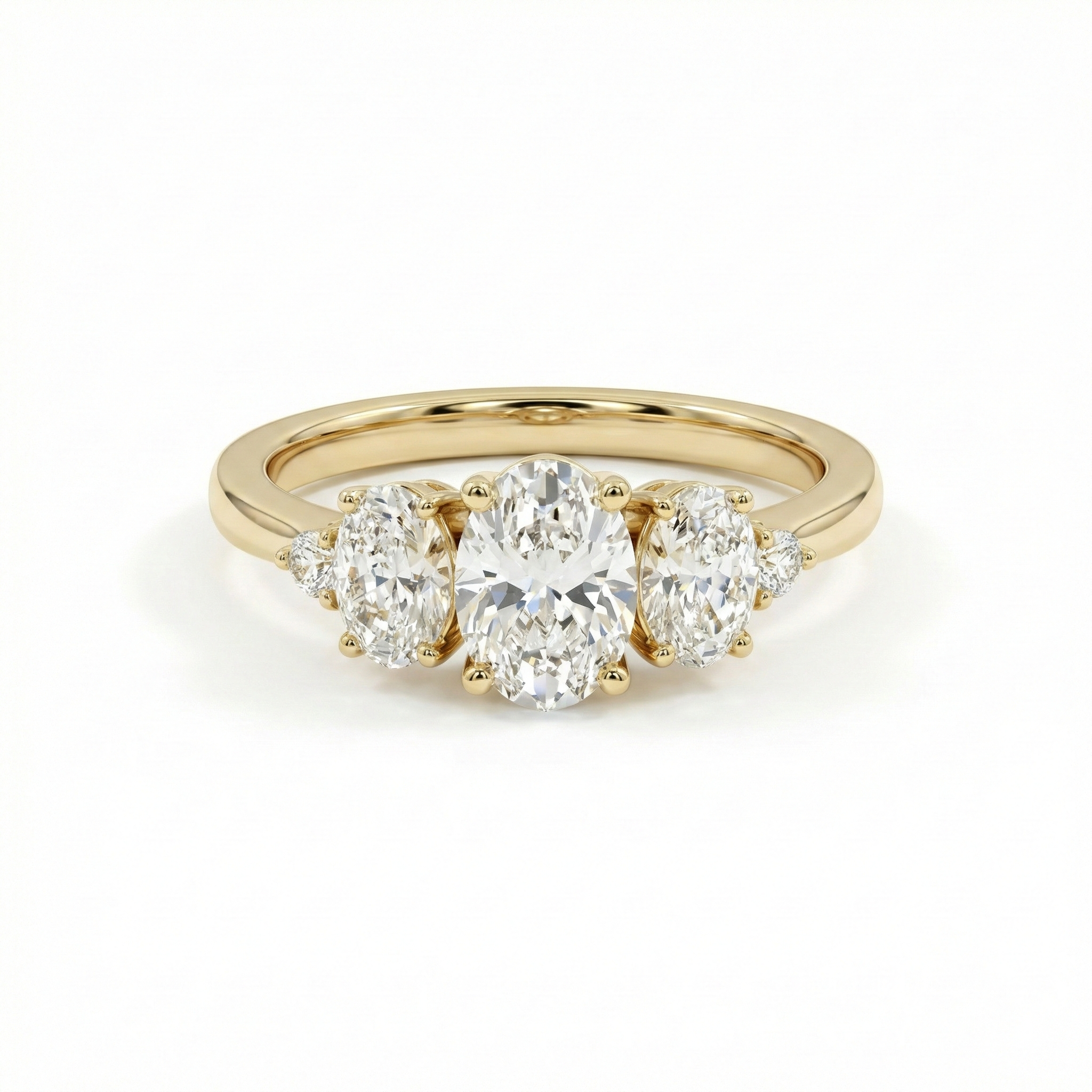 Oval Degrade Diamonds Ring