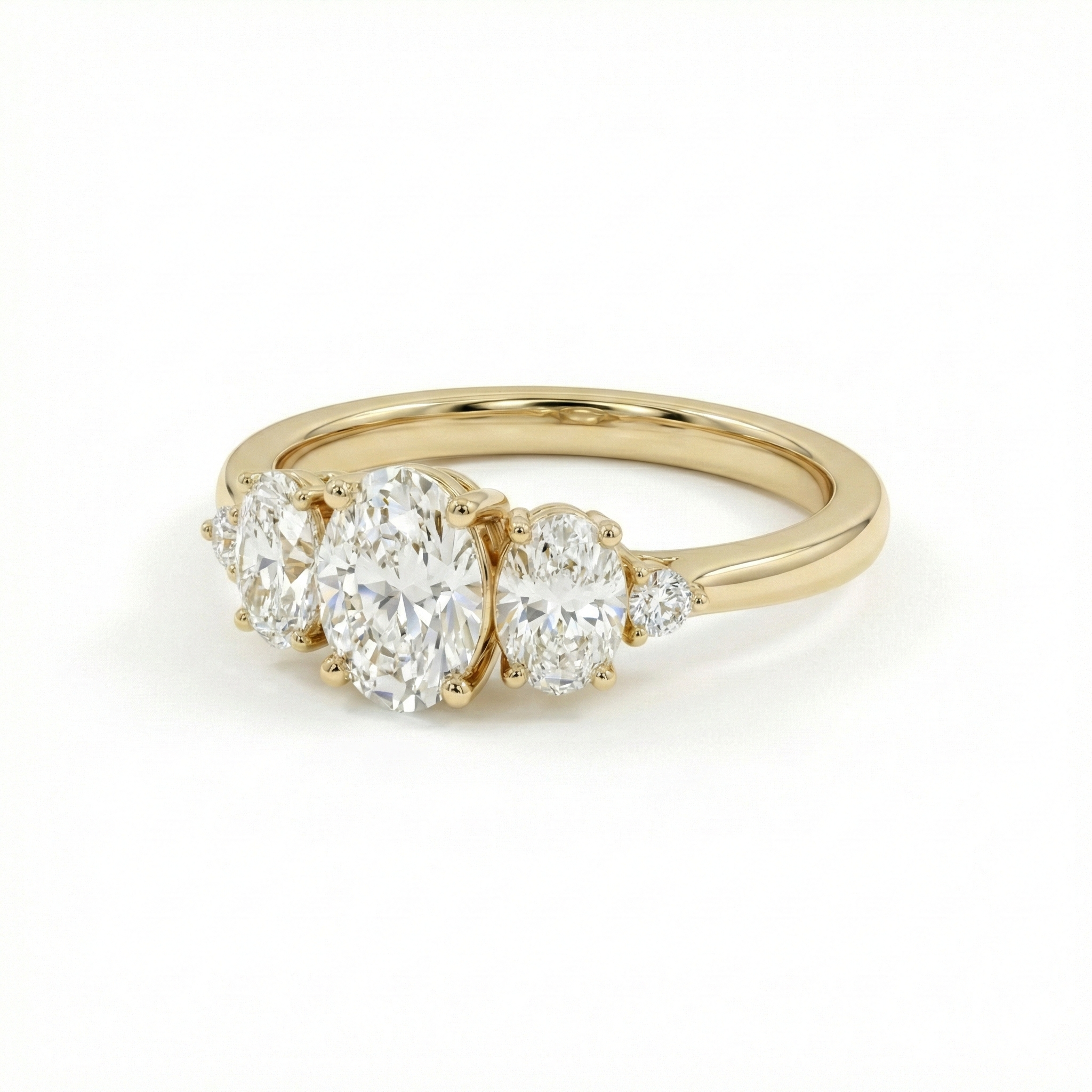Oval Degrade Diamonds Ring