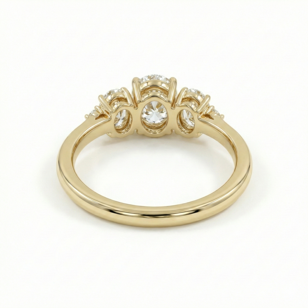 Oval Degrade Diamonds Ring