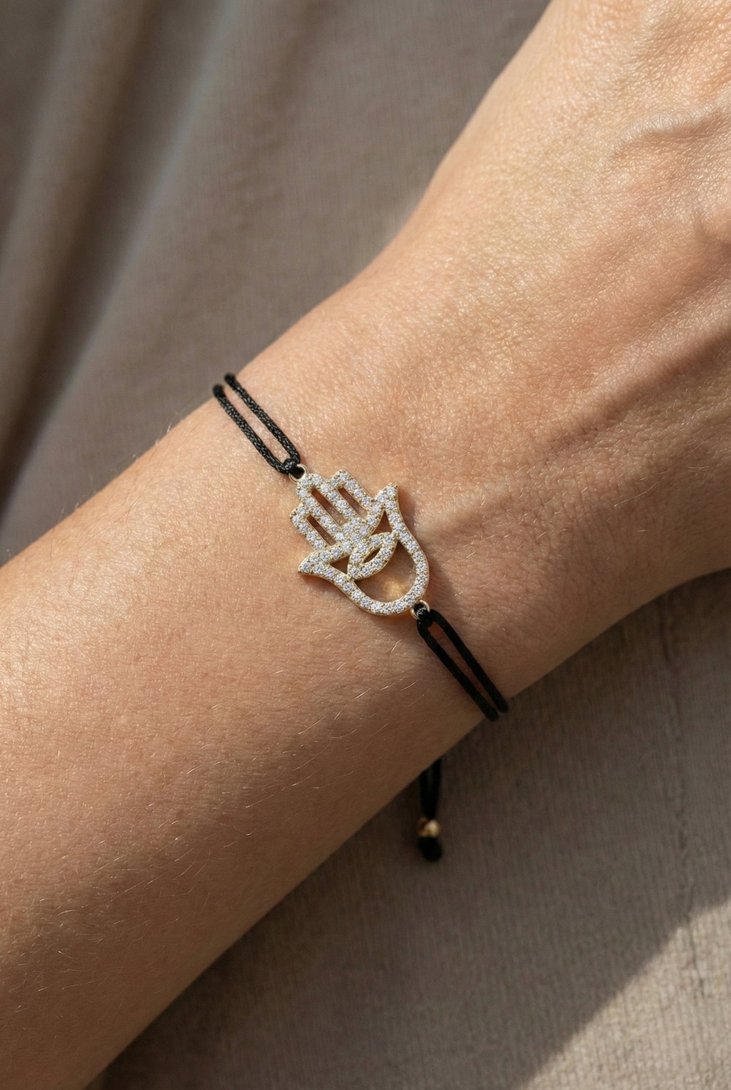 Big Hamsa Diamonds String Bracelet