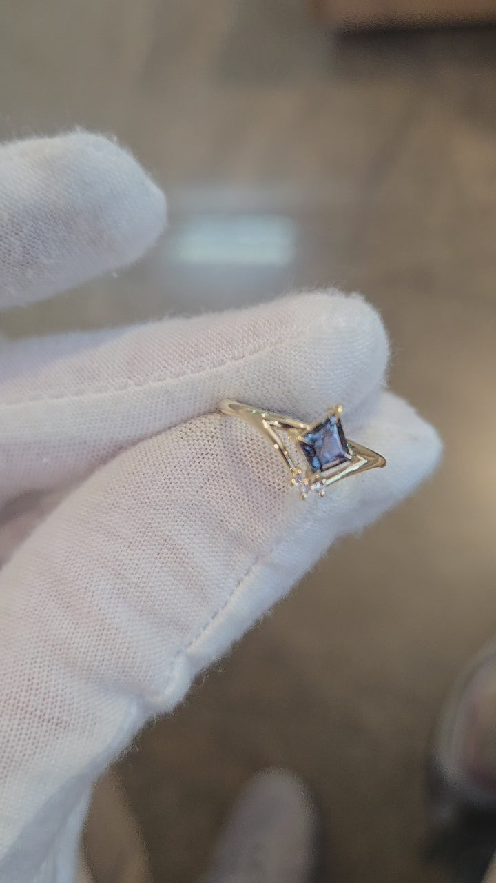 Hexagon Sapphire & Diamonds Ring